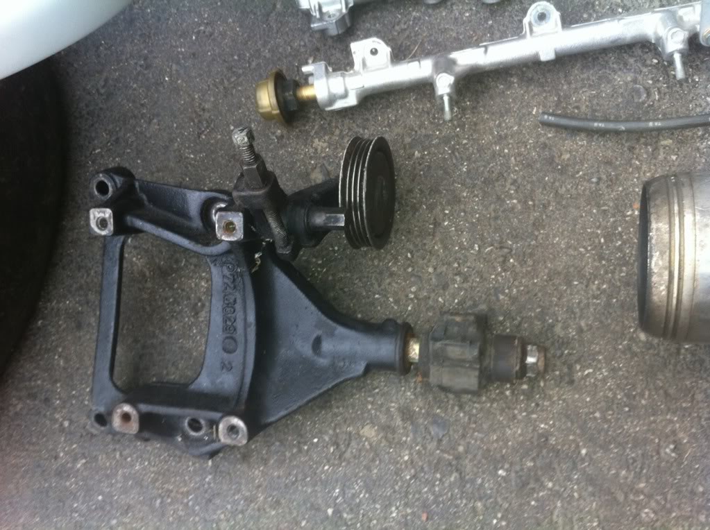 Name: p72bracket.jpg
Views: 68
Size: 140.3 KB