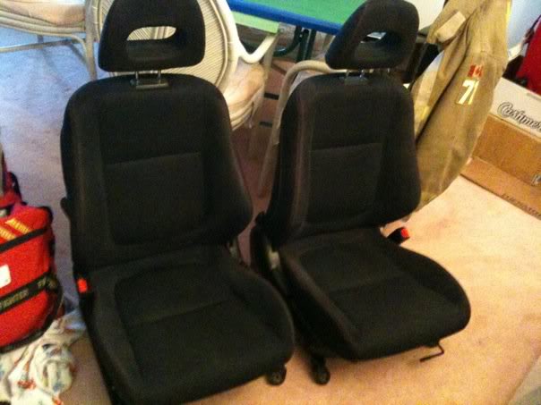 Name: 74039_10150313846350271_554730270_15801120_3054674_n.jpg
Views: 21
Size: 41.9 KB