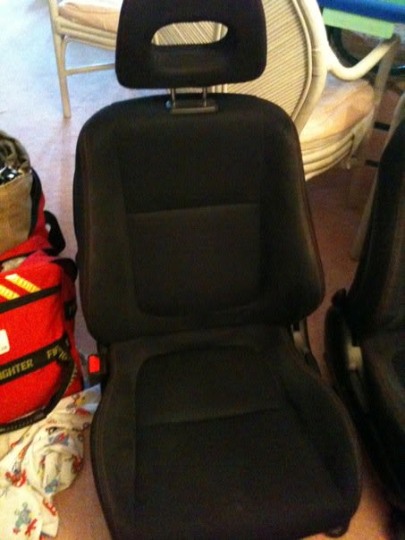 Name: 66313_10150313846570271_554730270_15801128_6447730_n.jpg
Views: 45
Size: 41.5 KB